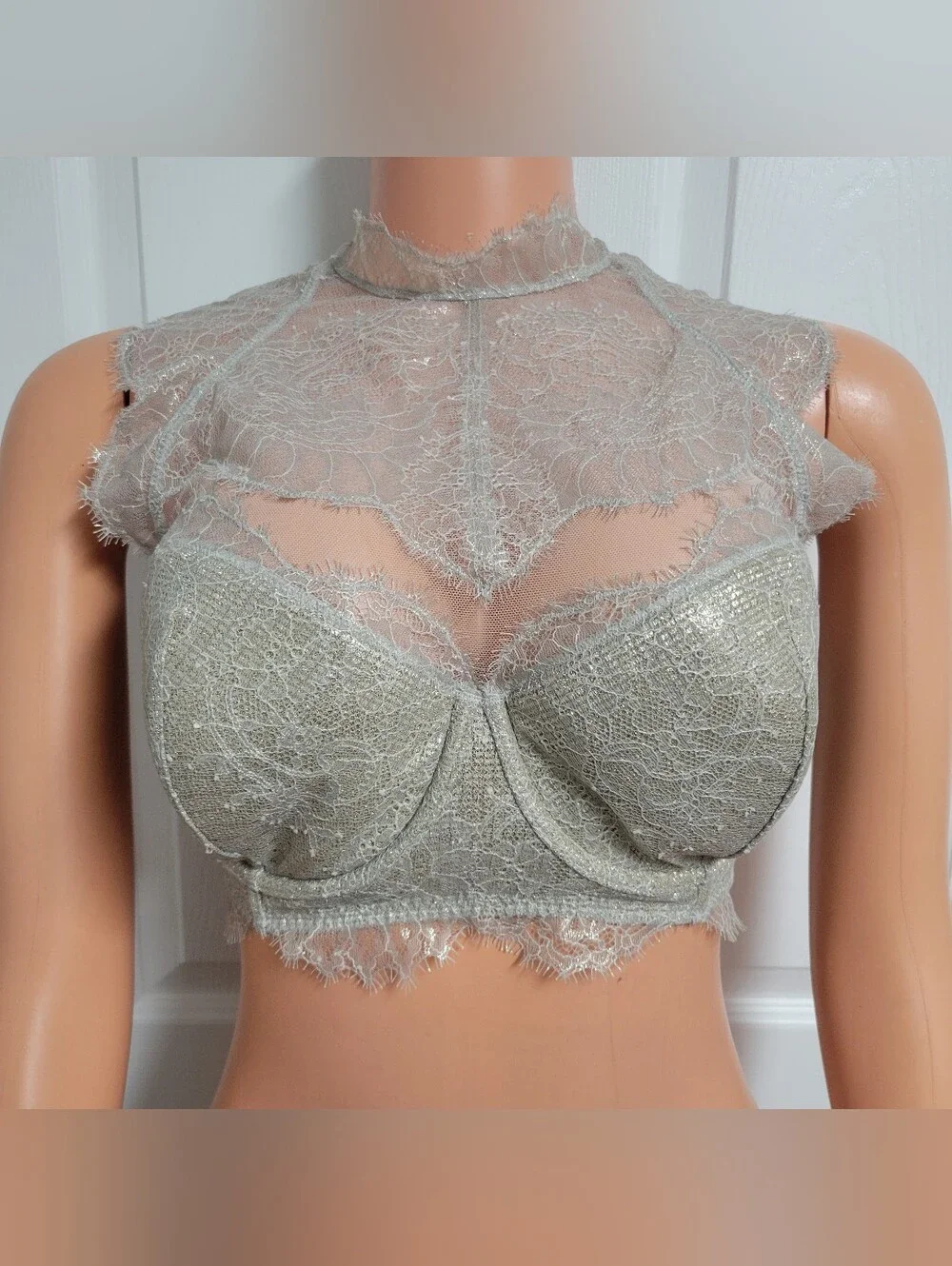 Victoria's Secret Dream Angels Gold High Neck Bralette Size 34DDD/G75
